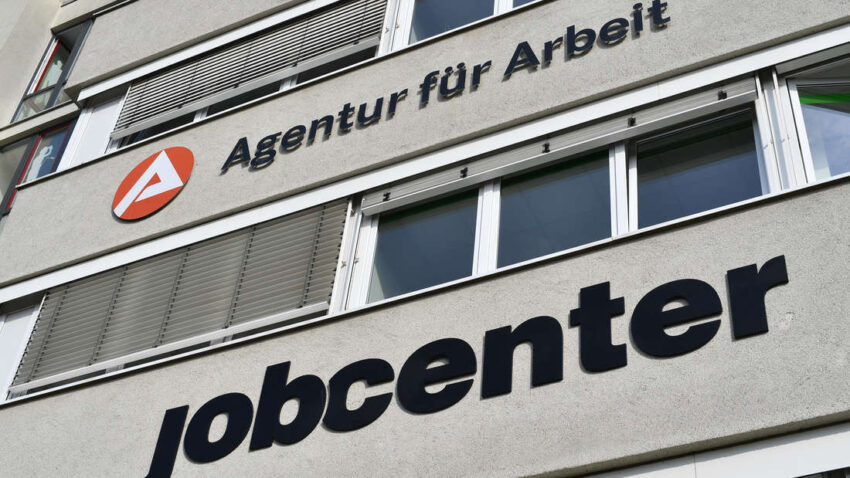 Невработеноста во Германија: „Bürgergeld“ го чини пензискиот фонд 10 милијарди евра годишно